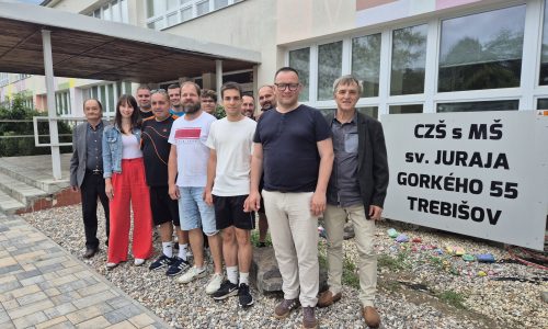 Naši rozhodcovia a delegáti absolvovali predsezónny doškoľovací seminár v Trebišove